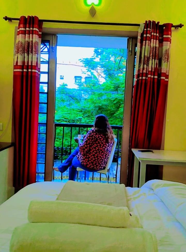 Hotels in Palavakkam - Balcony Room